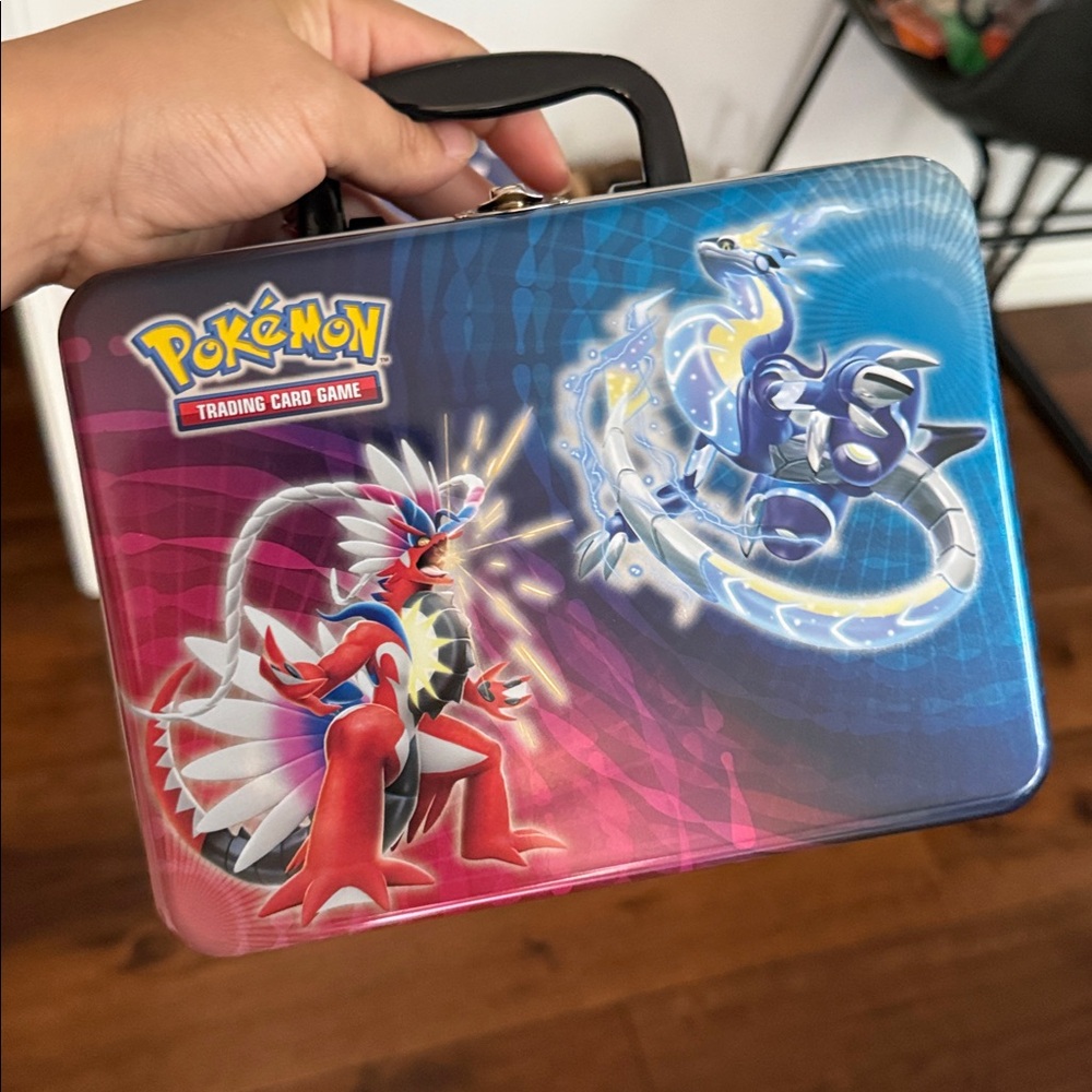 Pokemon Metal Lunch Box Trading Card Game